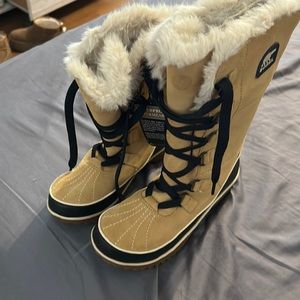 New Sorel Boots